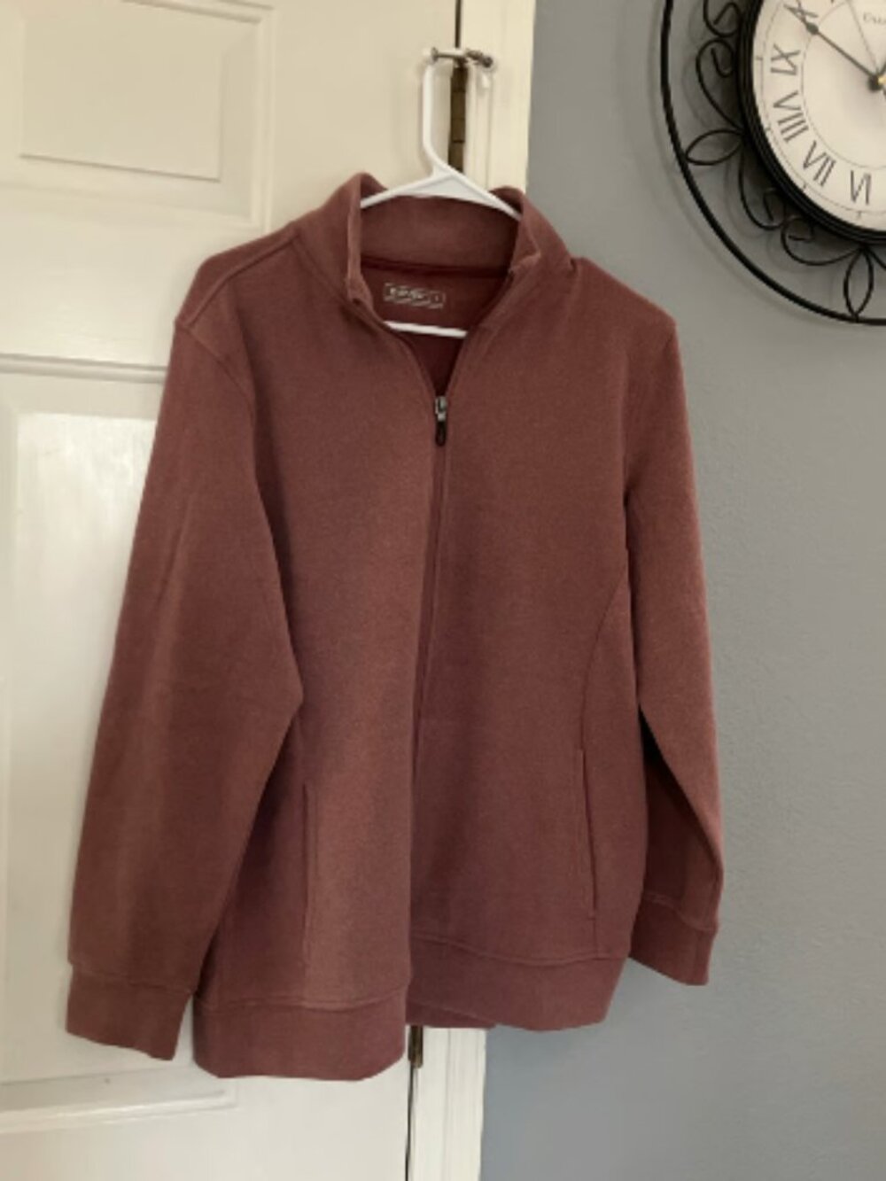 Hi-Tech Size Large Rose Colored Jacket